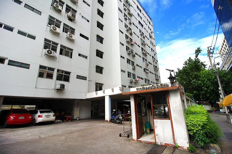 Bangrak Condominium