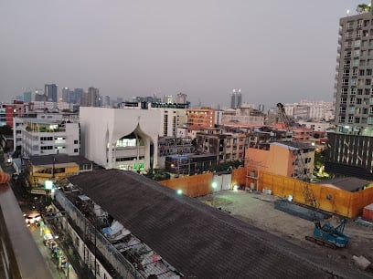 Socio Inthamara Condo - Main Image