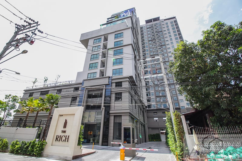 The Rich Sathon-Taksin