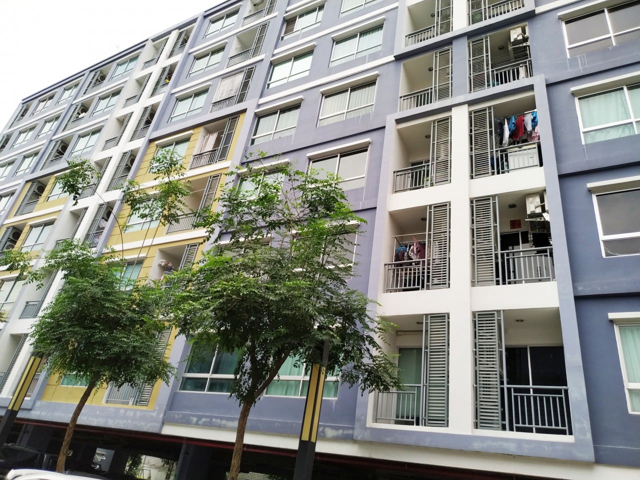 August Condo Charoen Krung 80