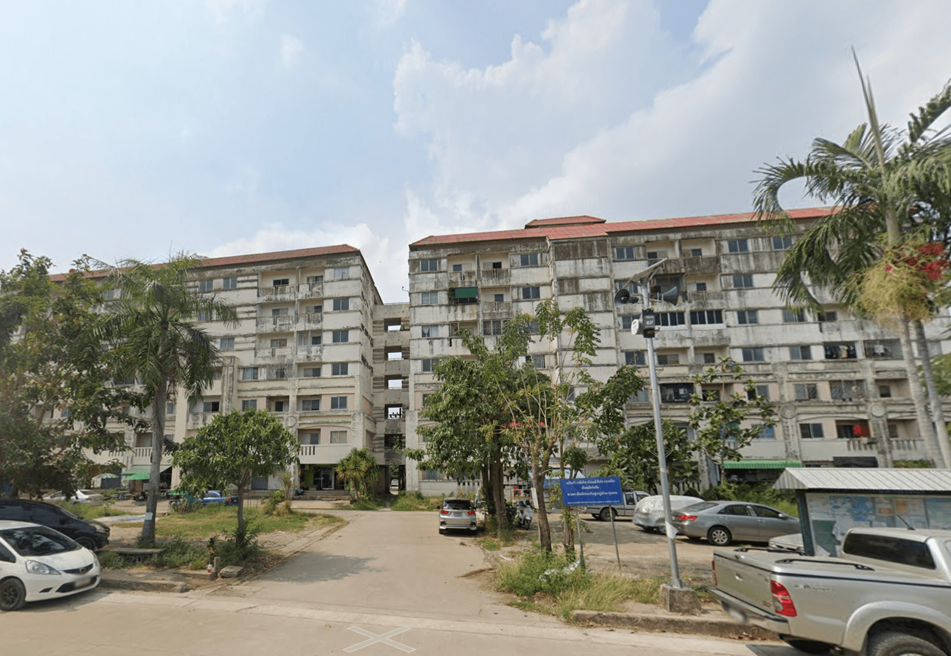 Baan Suan Nam Suay condo in Thailand
