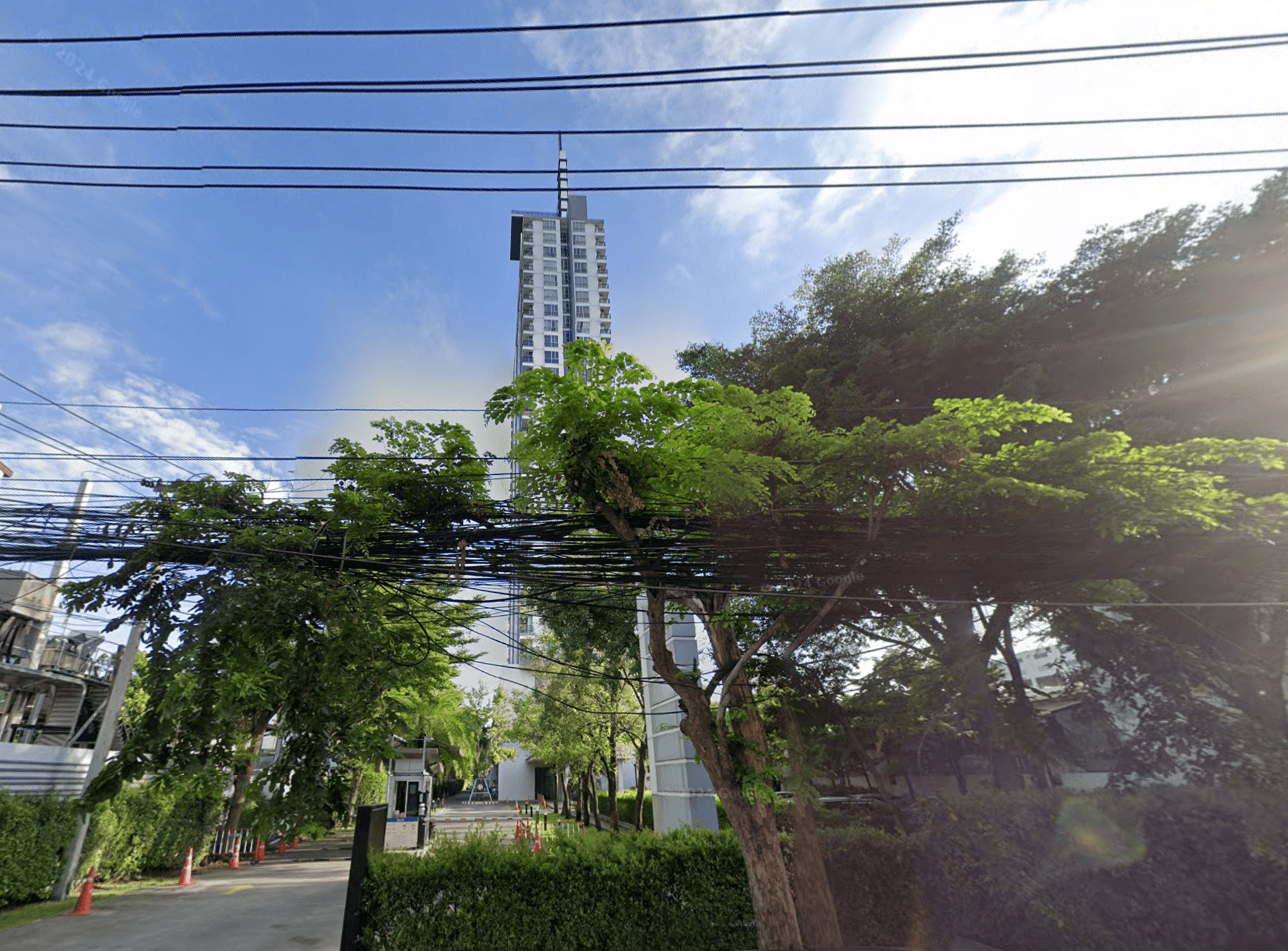 Chewathai Ramkhamhaeng condo in Thailand